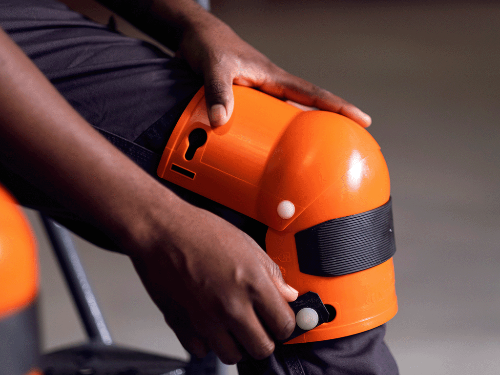 Puncture-resistant kneepads