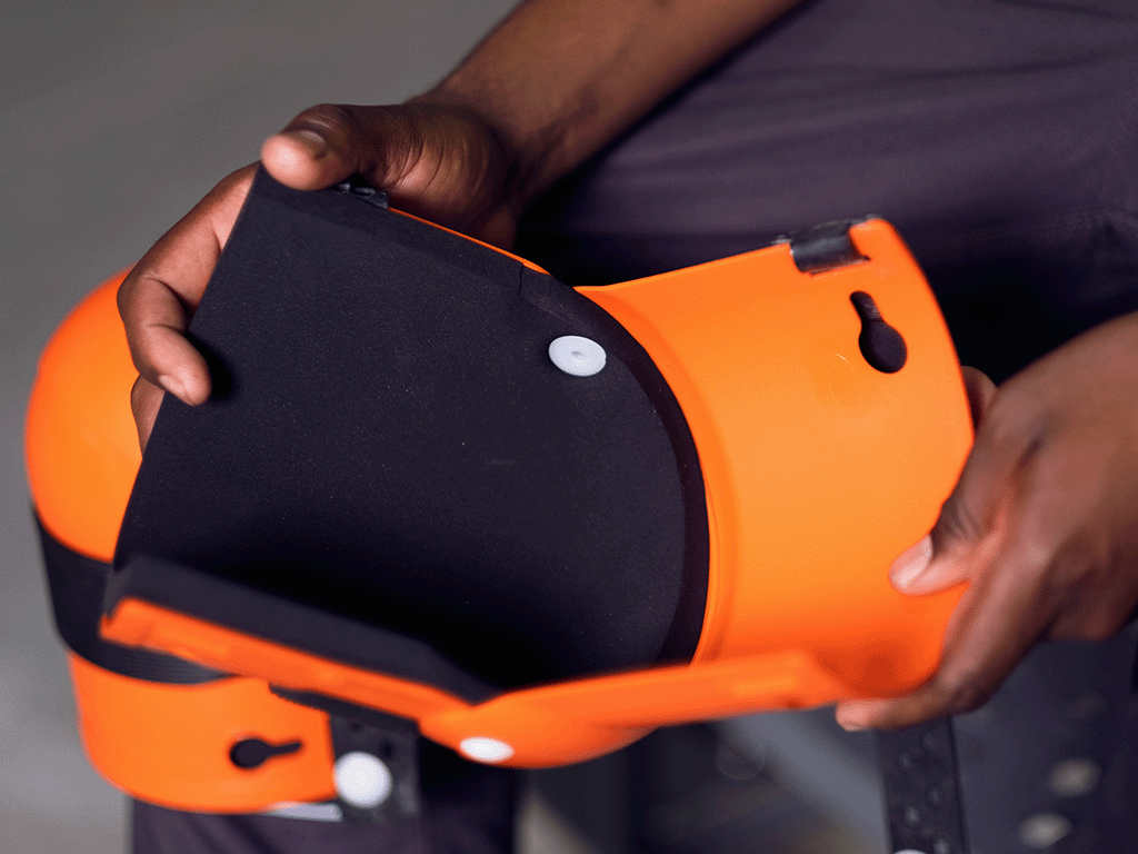 DIN 23311 compliant kneepads